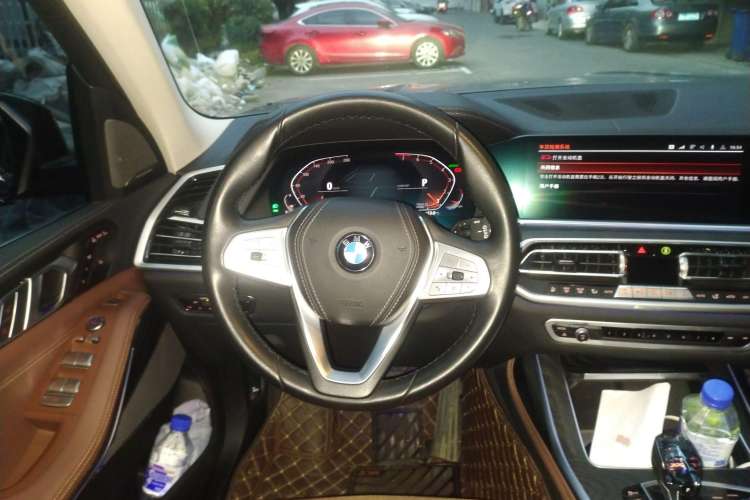 Used BMW X7 2021 xDrive40i Luxury Package with Leading Features