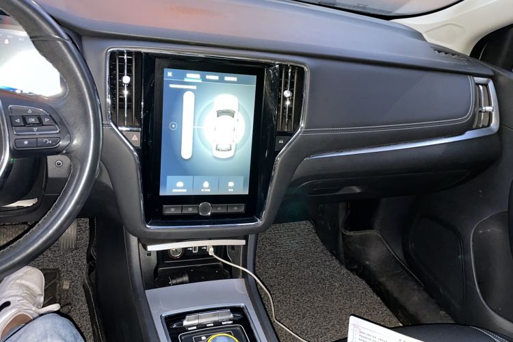 Used Roewe i6 New Energy 2017 45T Hybrid Connect & Smart Enjoyment Edition Interior 3