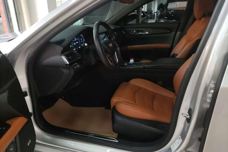 Used Cadillac CT6 2016 28T Leading Model

