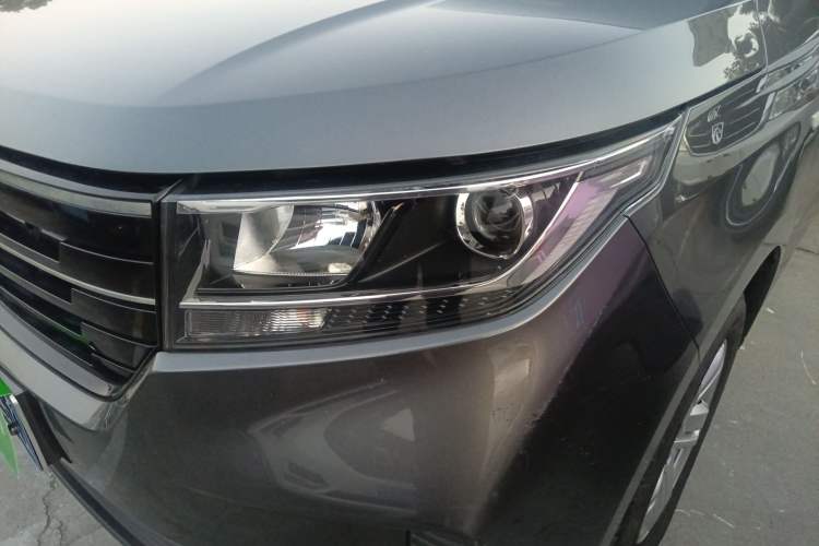 Used Wuling Zhengcheng 2021 1.5T Manual Luxury Commercial Vehicle