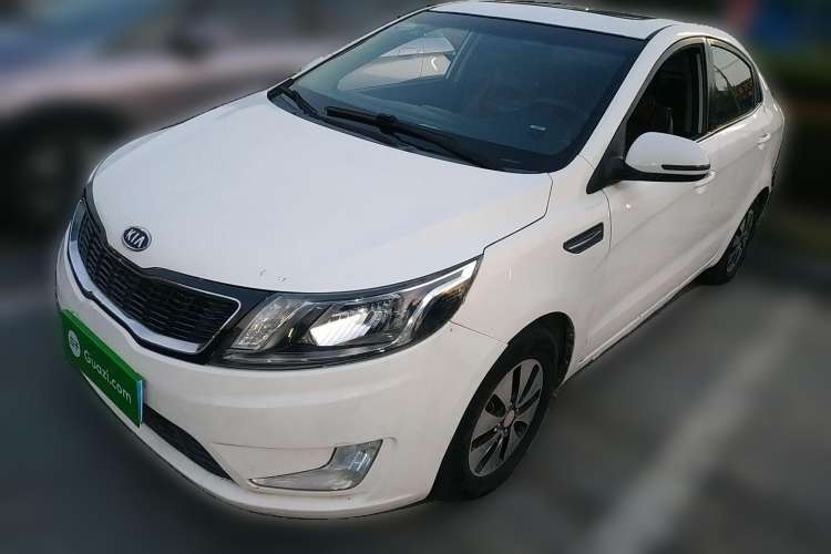 Used Kia K2 2011 Sedan 1.4L MT TOP