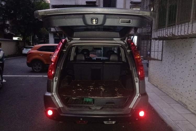 Used Nissan X-Trail 2008 2.5L XL CVT 4WD
