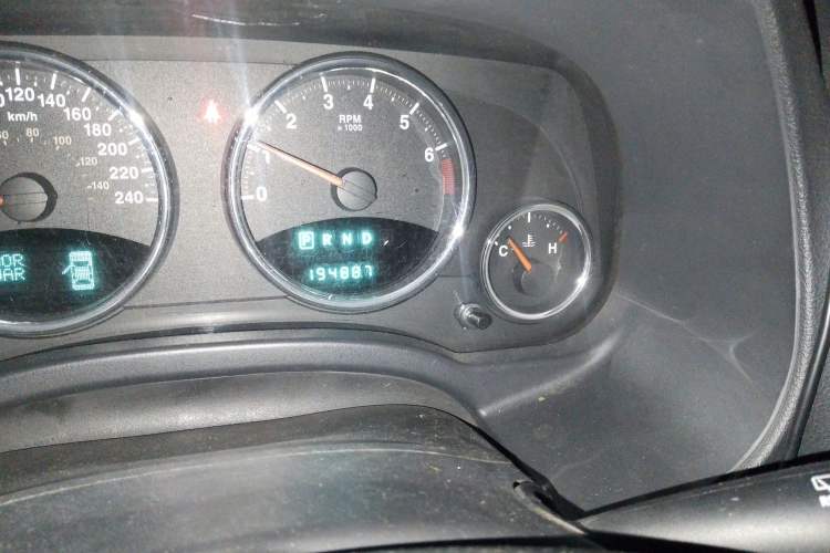 Used Jeep Compass 2010 2.4L four-wheel drive sport version
