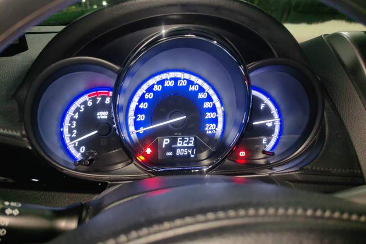 Used Toyota YARiS L Zhi Xiang 2017 1.5G CVT Xuan Dong Skyroof Edition
