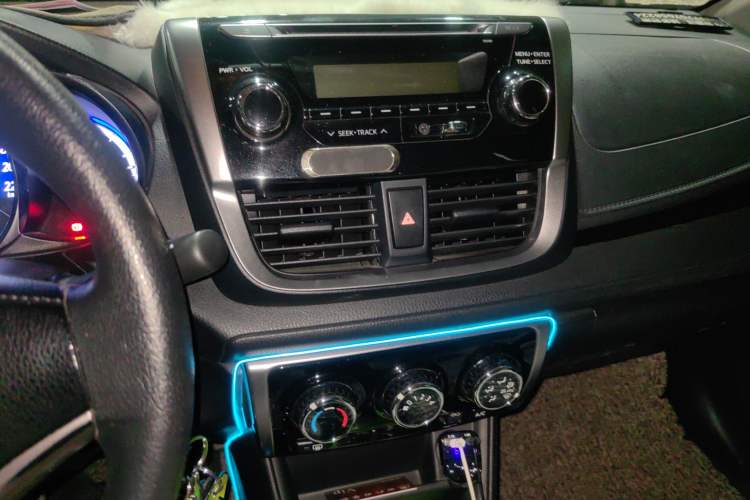 Used Toyota YARiS L Zhi Xiang 2017 1.5G CVT Xuan Dong Skyroof Edition
