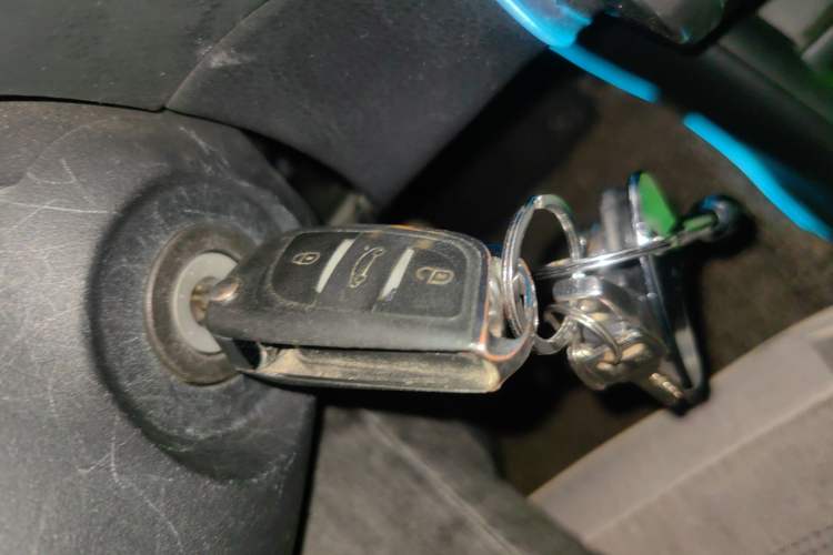 Used Toyota YARiS L Zhi Xiang 2017 1.5G CVT Xuan Dong Skyroof Edition
