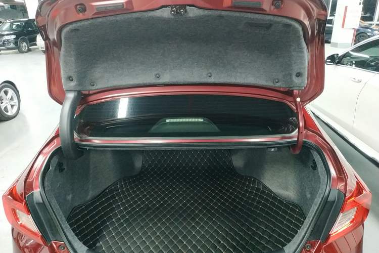 Used Honda Accord 2018 260TURBO Flagship Edition National V