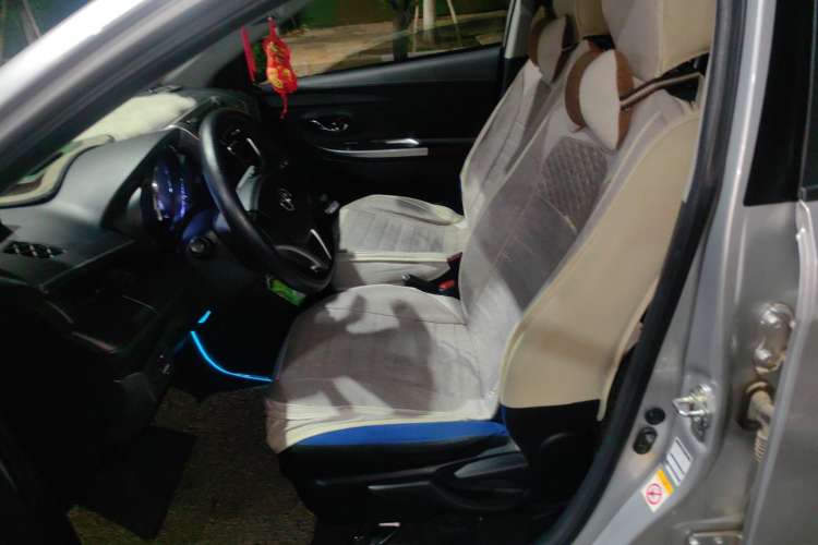 Used Toyota YARiS L Zhi Xiang 2017 1.5G CVT Xuan Dong Skyroof Edition
