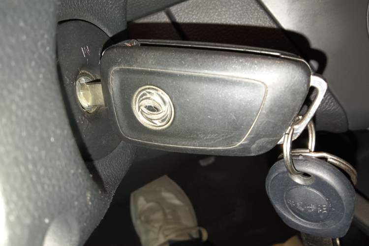 Used Dongfeng Aeolus AX3 2016 1.5L Automatic Shangkue Model
