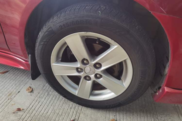Used Mitsubishi Lancer EX 2010 Chasing Edition 1.8L Manual Luxury Model
