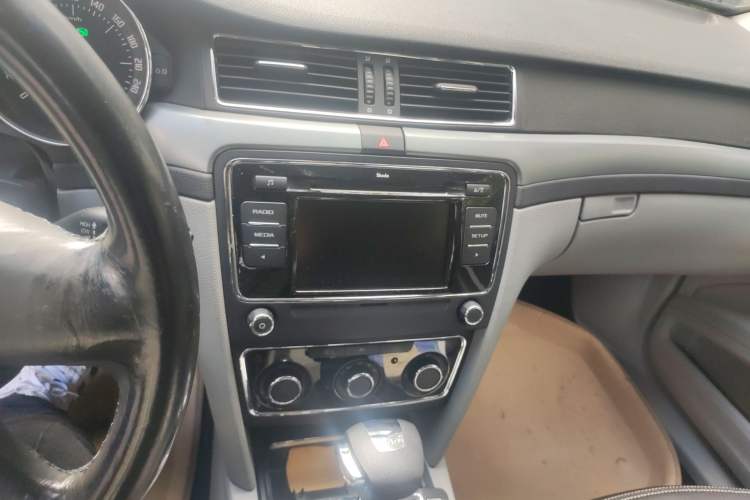 Used Skoda Superb 2010 1.4 TSI DSG Elegant Edition
