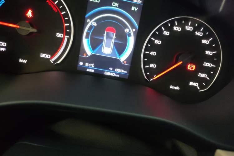 Used BYD Song MAX New Energy 2022 DM-i 105KM Flagship Model Odometer Close Up