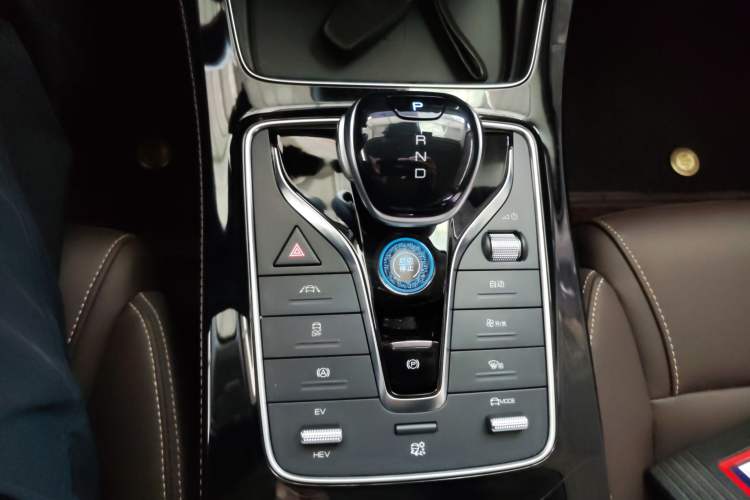 Used BYD Song MAX New Energy 2022 DM-i 105KM Flagship Model Gear Lever