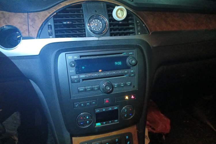 Used Buick Enclave 2010 3.6L Flagship Edition