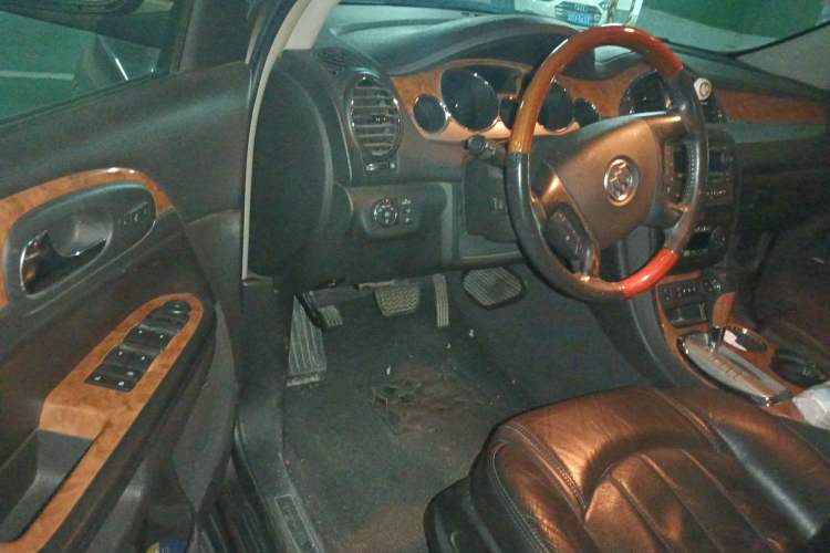 Used Buick Enclave 2010 3.6L Flagship Edition