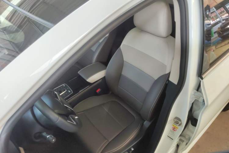 Used BYD Song MAX New Energy 2022 DM-i 105KM Flagship Model Left Front Seat