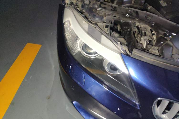 Used BMW Z4 2009 sDrive23i Leading Model Right Front Headlight