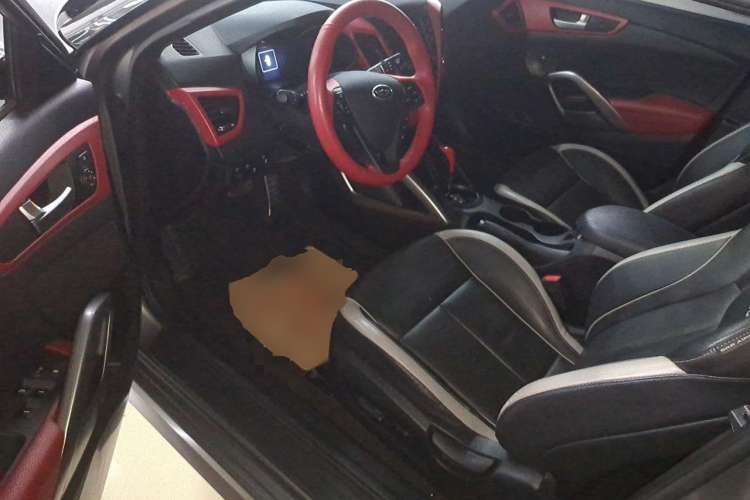 Used Hyundai Veloster 2015 1.6T Automatic Luxury Edition
