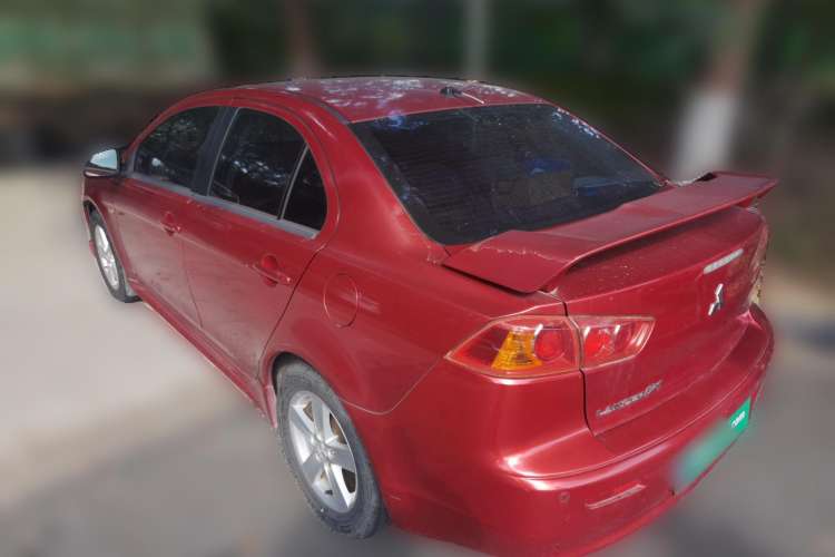 Used Mitsubishi Lancer EX 2010 Chasing Edition 1.8L Manual Luxury Model
