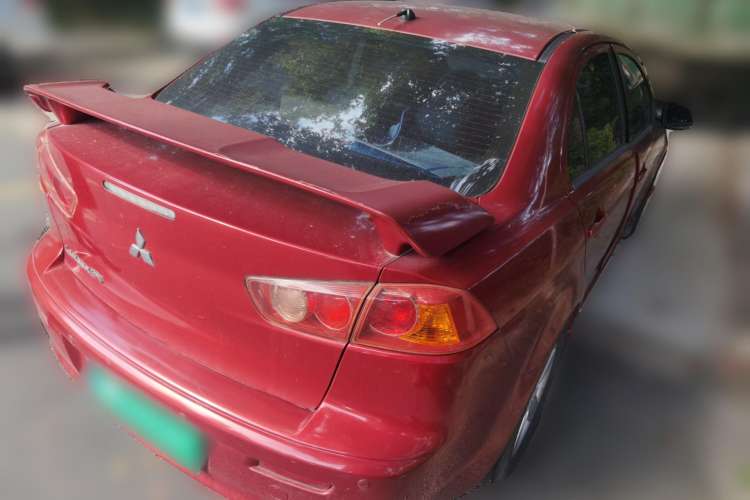 Used Mitsubishi Lancer EX 2010 Chasing Edition 1.8L Manual Luxury Model
