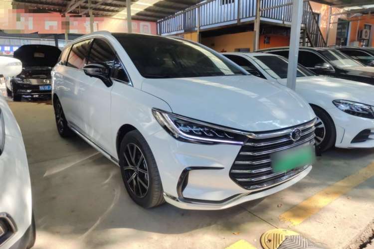 Used BYD Song MAX New Energy 2022 DM-i 105KM Flagship Model Front Right 45 Deg