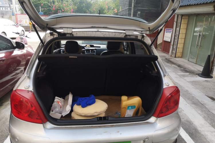 Used Peugeot 307 2012 1.6L Manual CROSS
