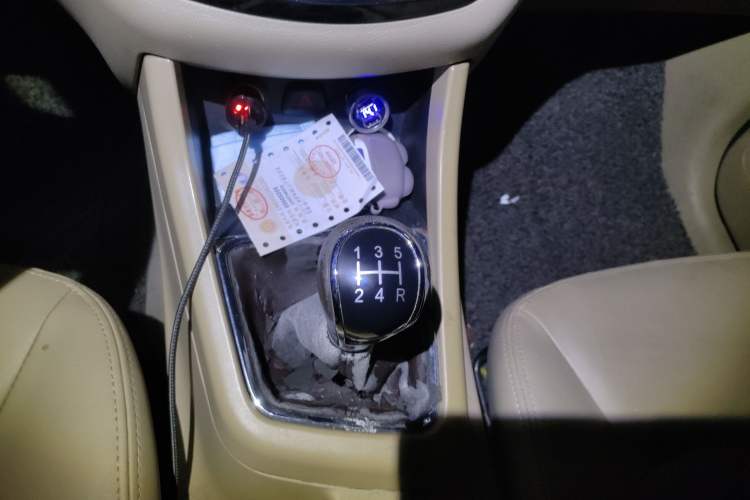 Used Baojun 730 2014 1.5L manual Comfort version 7 seats
