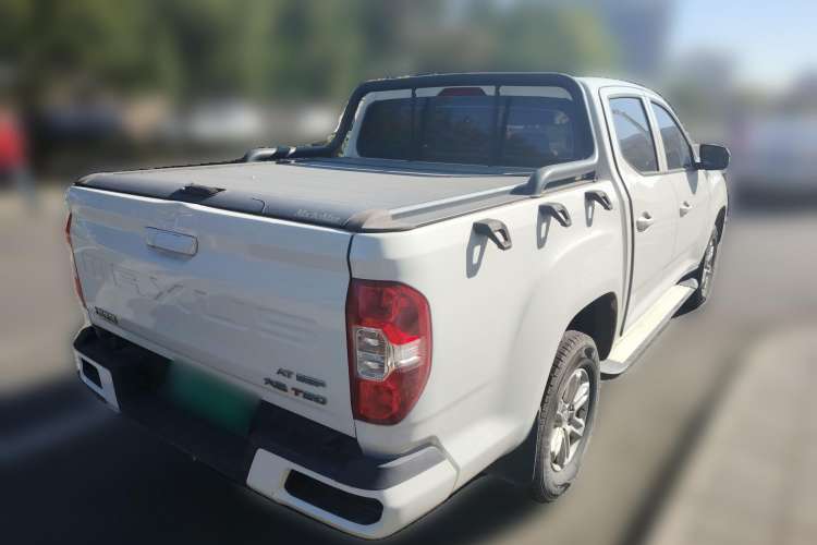 Used SAIC MAXUS T60 2017 2.0T Gasoline Automatic Two-Wheel Drive High-Ride Elite Standard Cabin