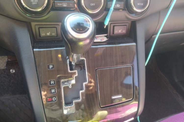 Used Mazda 8 2015 2.5L Flagship Edition Gear Lever