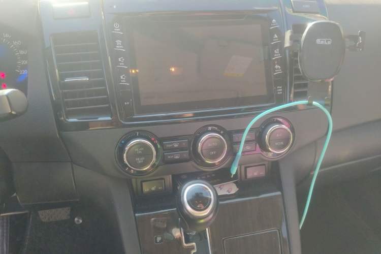 Used Mazda 8 2015 2.5L Flagship Edition Audio And AC Panel