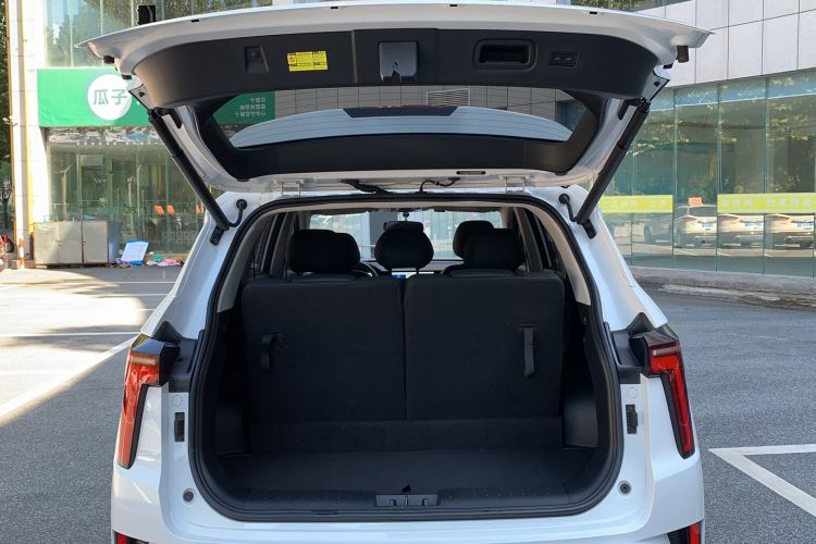 Used SOL X8 PLUS 2023 1.5 TGDI DCT Smart Edition 7-Seater