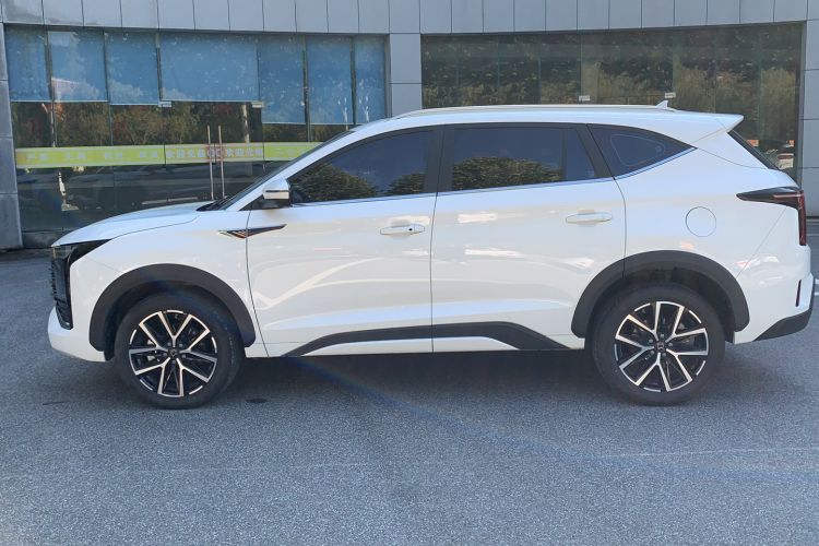 Used SOL X8 PLUS 2023 1.5 TGDI DCT Smart Edition 7-Seater