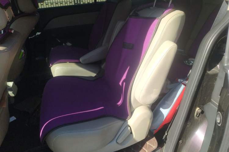 Used Mazda 8 2015 2.5L Flagship Edition Left Rear Seat