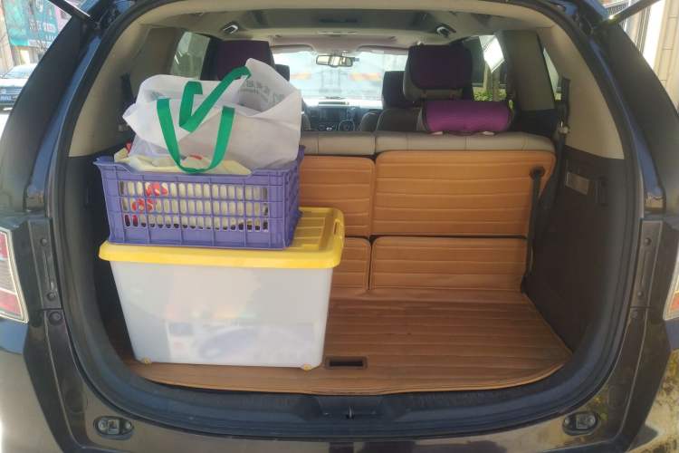 Used Mazda 8 2015 2.5L Flagship Edition Trunk