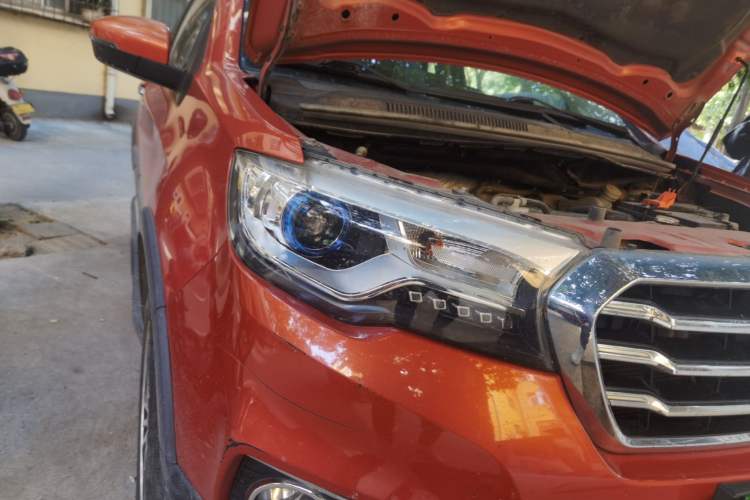 Used Haval H1 2015 1.5L AMT Luxury Model
