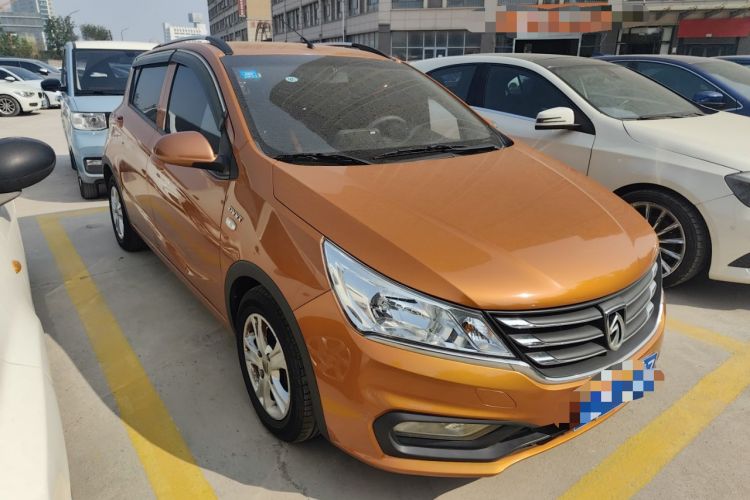 Used Baojun 310 2017 1.5L Automatic Fashion Model
