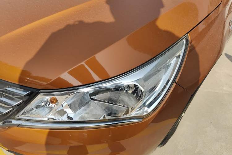 Used Baojun 310 2017 1.5L Automatic Fashion Model
