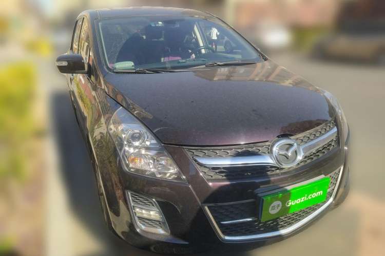 Used Mazda 8 2015 2.5L Flagship Edition Front Right 45 Deg