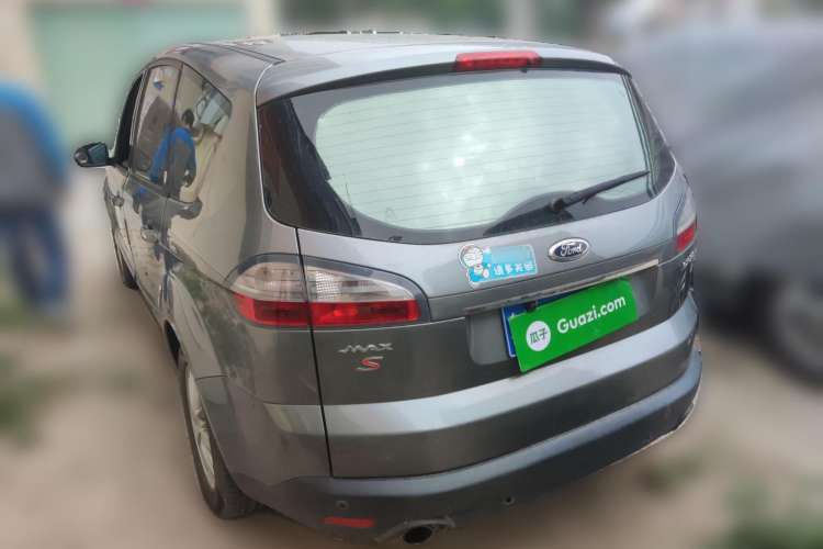 Used Ford  2008 2.3L 7-Seater Luxury Version
