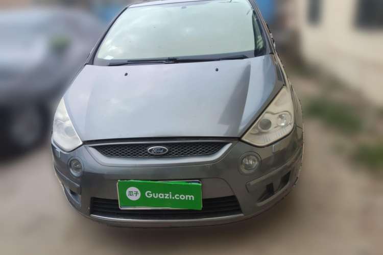 Used Ford  2008 2.3L 7-Seater Luxury Version
