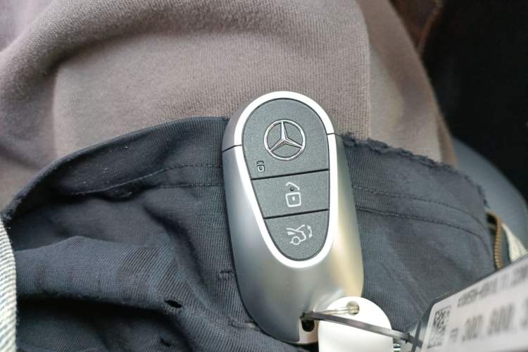 Used Mercedes-Benz C-Class New Energy 2023 Facelift C 350 eL Vehicle Key