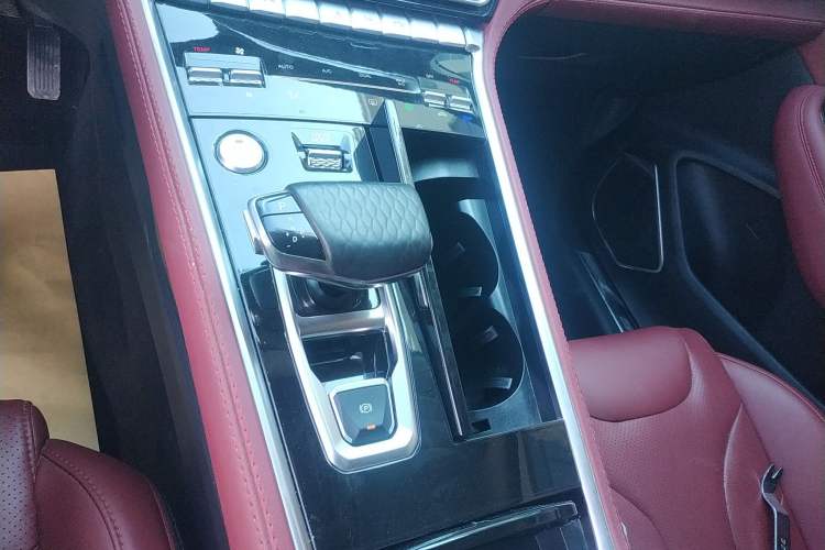 Used Changan CS85 COUPE 2021 1.5T DCT Prestige Model