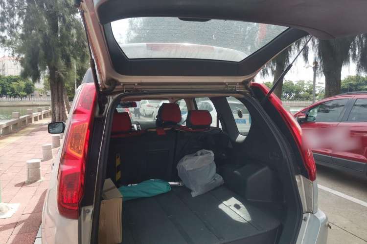 Used Nissan X-Trail 2008 2.0L XE CVT 4WD Trunk