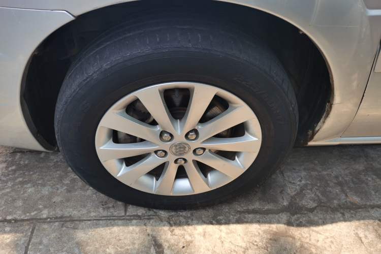 Used Buick GL8 2012 2.4L BASE Comfort Edition

