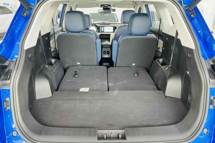 Used SOL X8 PLUS 2023 1.5 TGDI DCT ZhiShang Edition 6 Seats