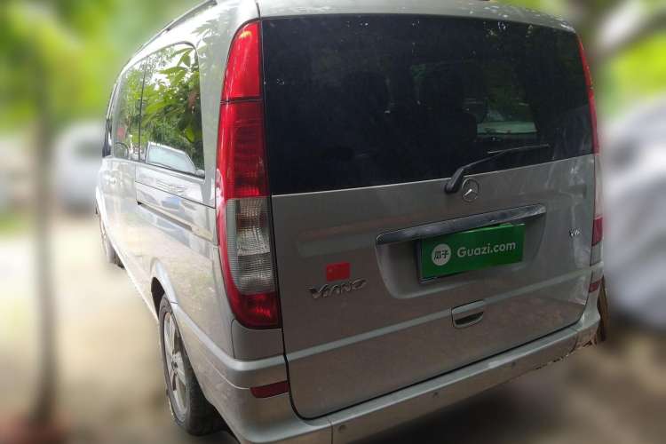 Used Mercedes-Benz Viano 2010 2.5L Luxury Edition Rear Left 45 Deg