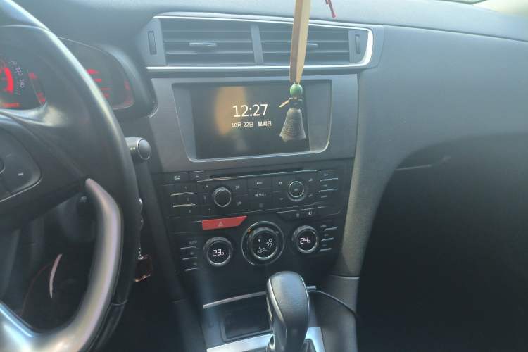 Used DS 5LS 2014 1.6T Elegant Version THP160
