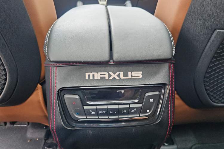 Used SAIC MAXUS D90 2017 2.0T Automatic All-Wheel Drive Polaris