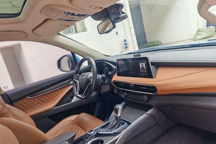 Used SAIC MAXUS D90 2017 2.0T Automatic All-Wheel Drive Polaris