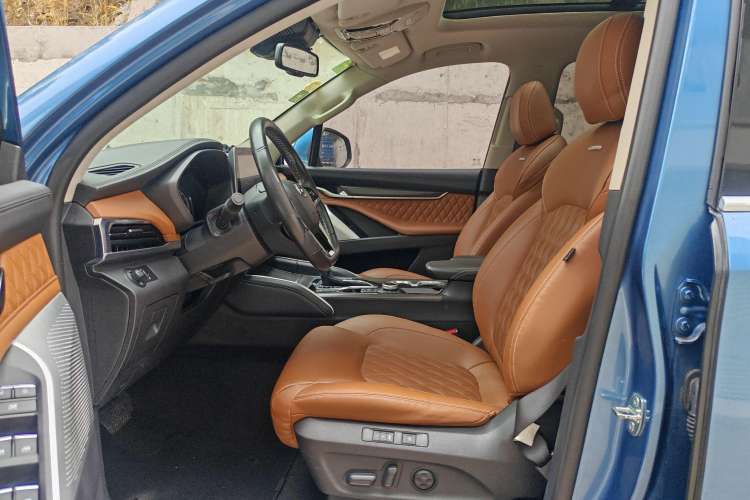 Used SAIC MAXUS D90 2017 2.0T Automatic All-Wheel Drive Polaris